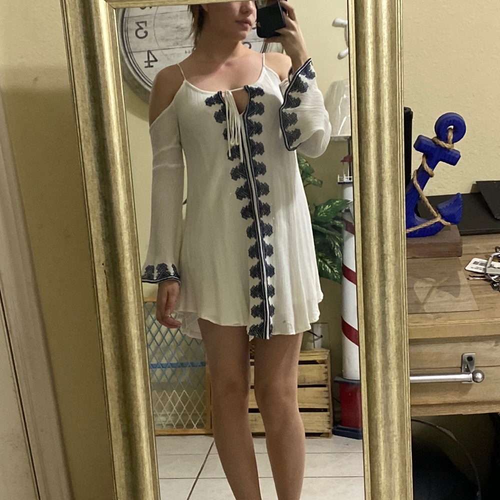 Very J brand white slip dress with blue embroidery